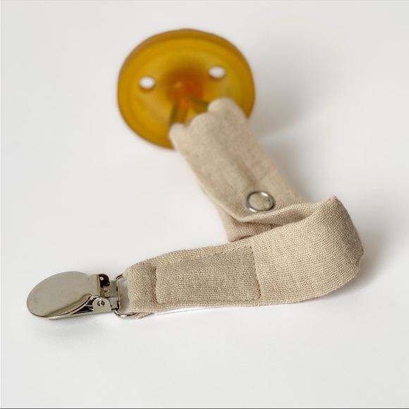 SET Of 4 CharleyCharles Pacifier Clips - Picture 2 of 6